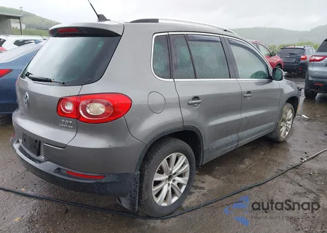 2010 Volkswagen Tiguan Se из США, поврежденный, VIN WVGBV7AX3AW511601